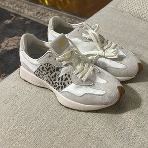 New Balance 327 Leopard